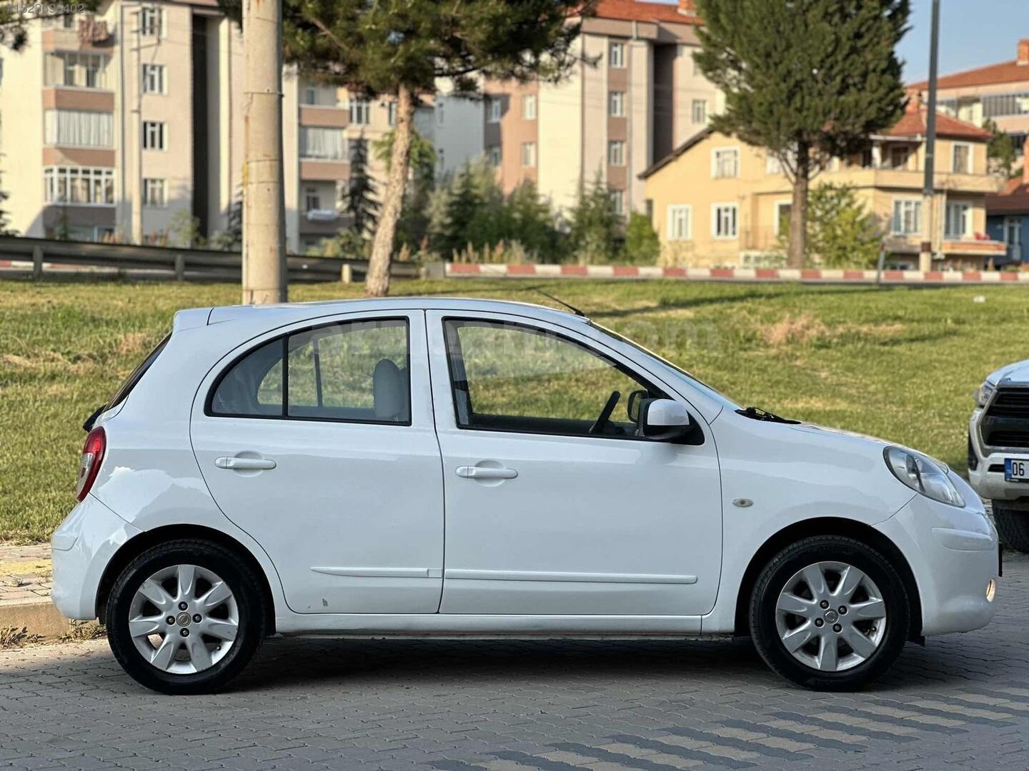 Galeriden Nissan Micra 1.2 Tekna 2011 Model Kütahya 160.000 km Beyaz 7