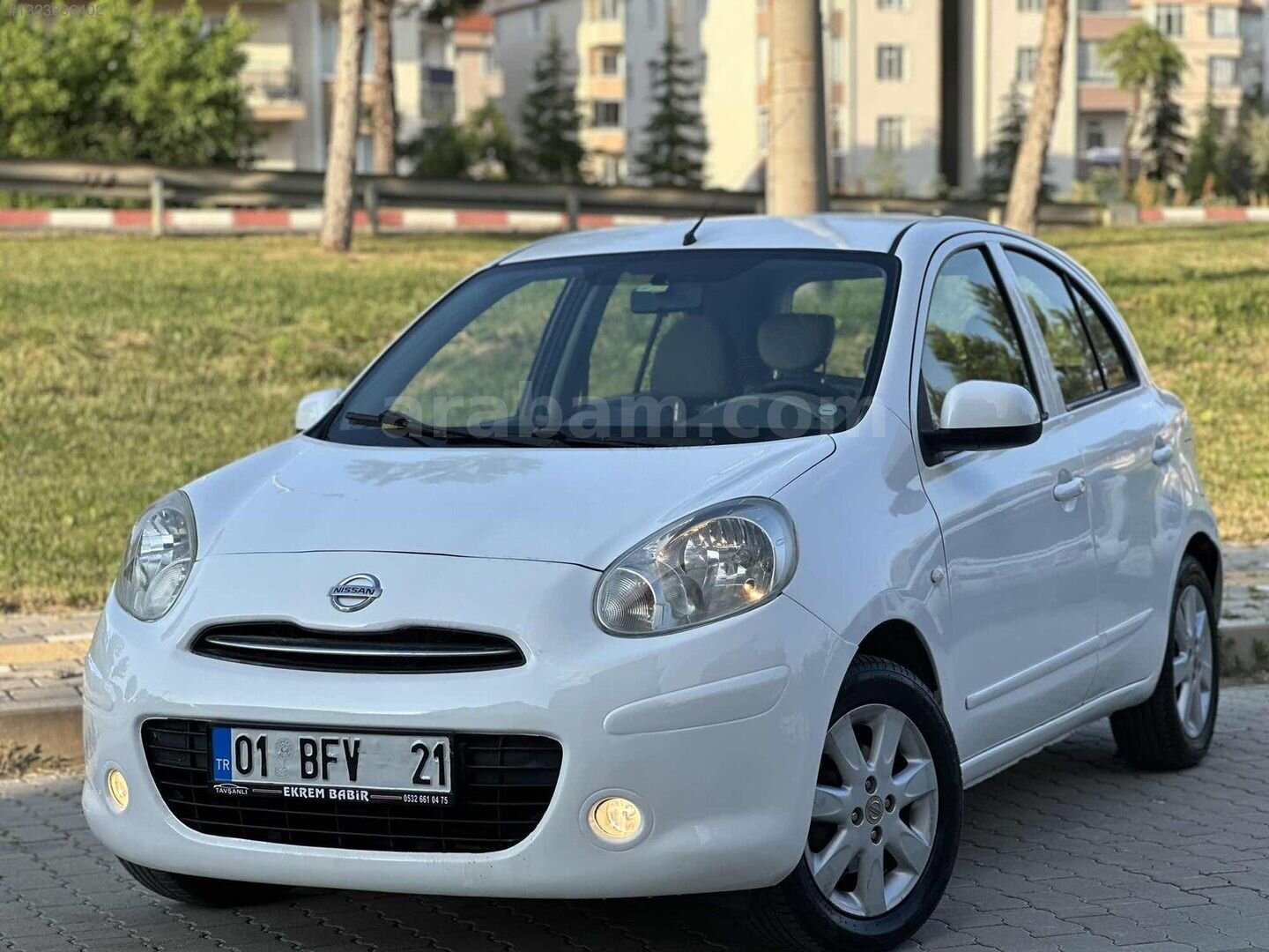 Galeriden Nissan Micra 1.2 Tekna 2011 Model Kütahya 160.000 km Beyaz 3