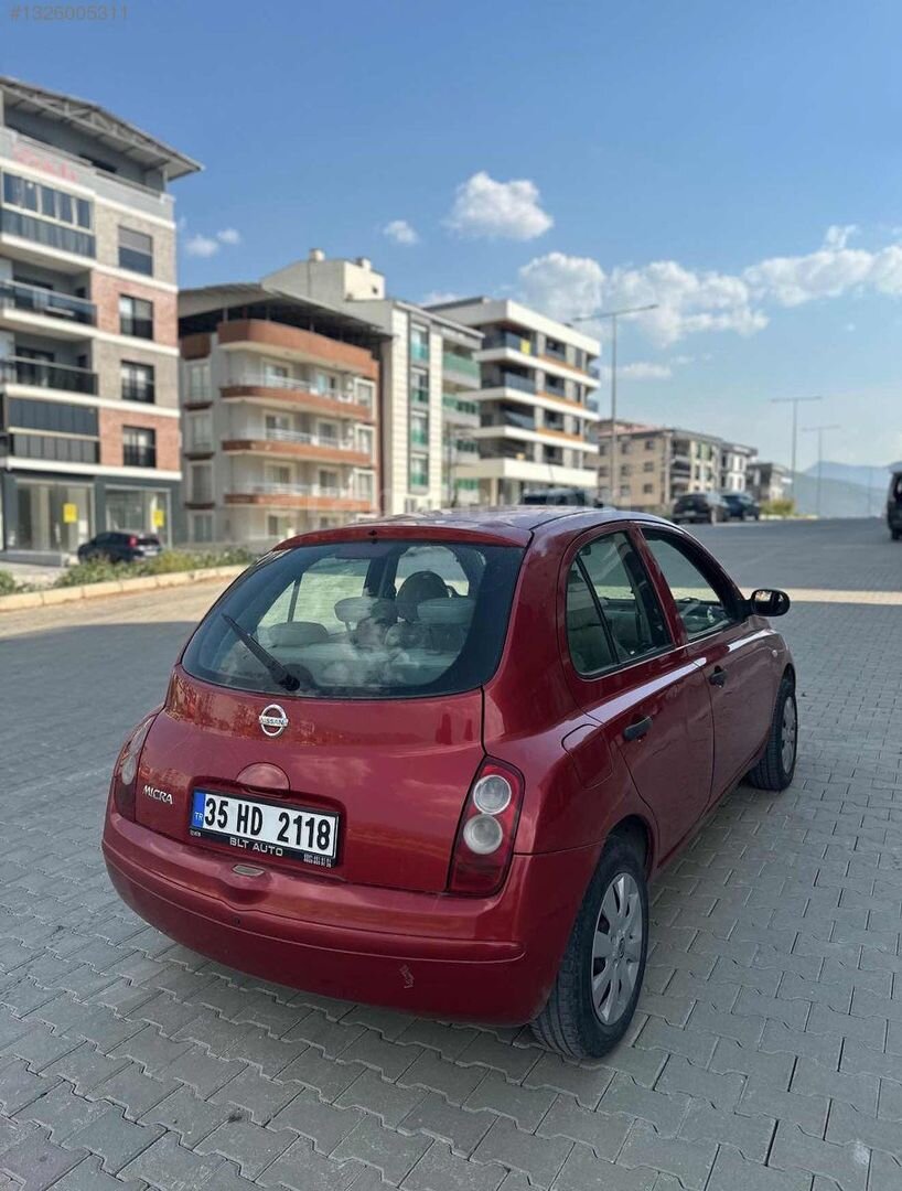 Galeriden Nissan Micra 1.2 Tekna 2006 Model İzmir 242.000 km Kırmızı 2