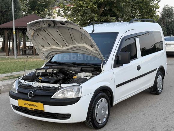 Galeriden Opel Combo 1.7 DTI 2004 Model Antalya