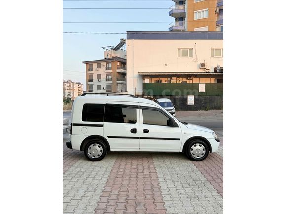Galeriden Opel Combo 1.7 DTI 2004 Model Antalya