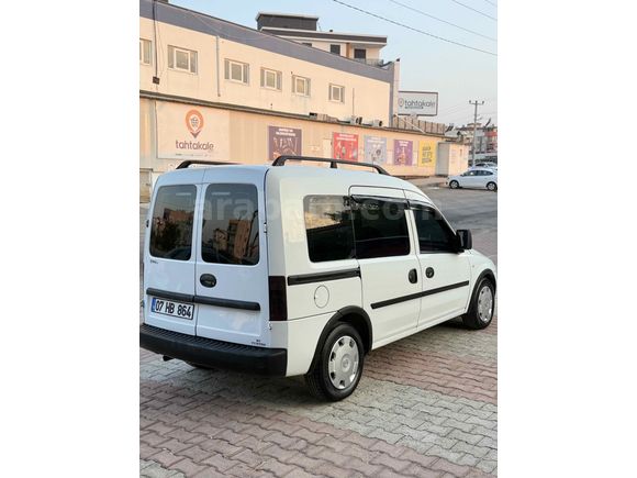Galeriden Opel Combo 1.7 DTI 2004 Model Antalya