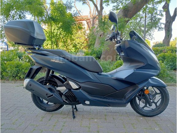 Honda PCX125 AKILLI TOPCASE İLE BİRLİKTE