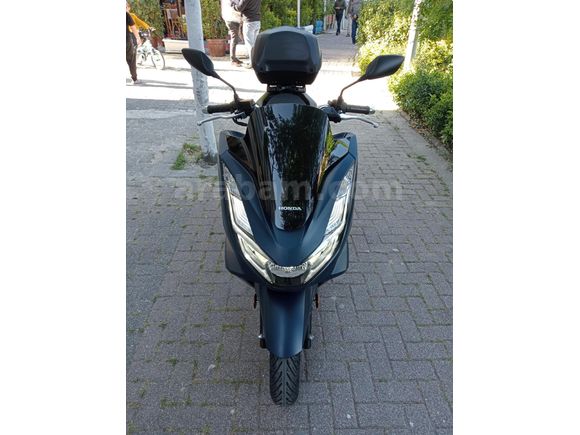 Honda PCX125 AKILLI TOPCASE İLE BİRLİKTE