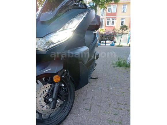 Honda PCX125 AKILLI TOPCASE İLE BİRLİKTE