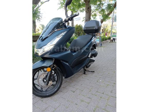 Honda PCX125 AKILLI TOPCASE İLE BİRLİKTE
