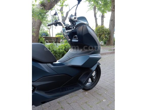 Honda PCX125 AKILLI TOPCASE İLE BİRLİKTE