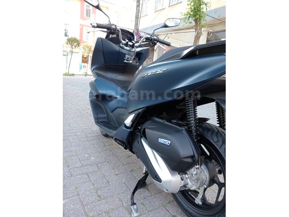 Honda PCX125 AKILLI TOPCASE İLE BİRLİKTE