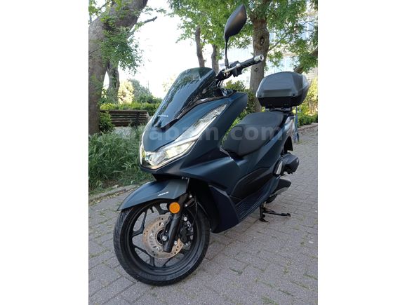 Honda PCX125 AKILLI TOPCASE İLE BİRLİKTE