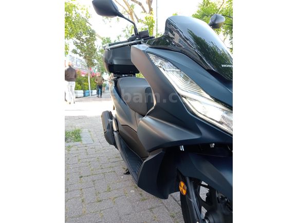Honda PCX125 AKILLI TOPCASE İLE BİRLİKTE
