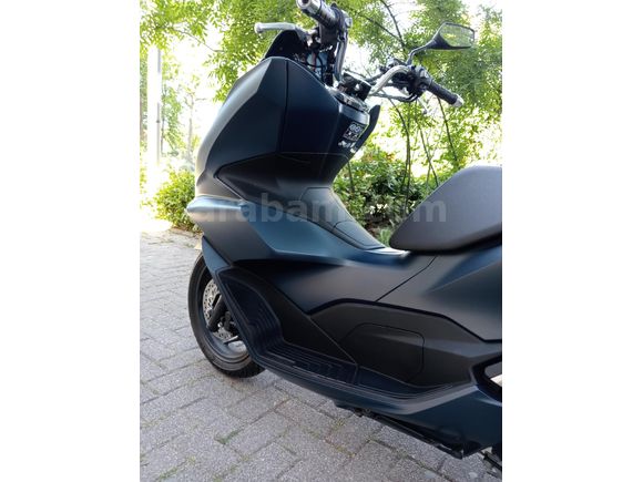 Honda PCX125 AKILLI TOPCASE İLE BİRLİKTE