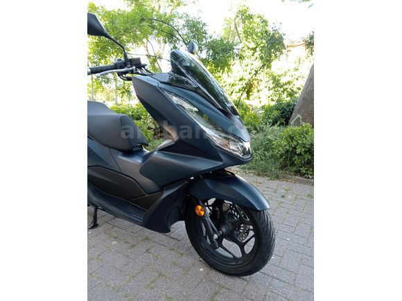 Honda PCX125 AKILLI TOPCASE İLE BİRLİKTE