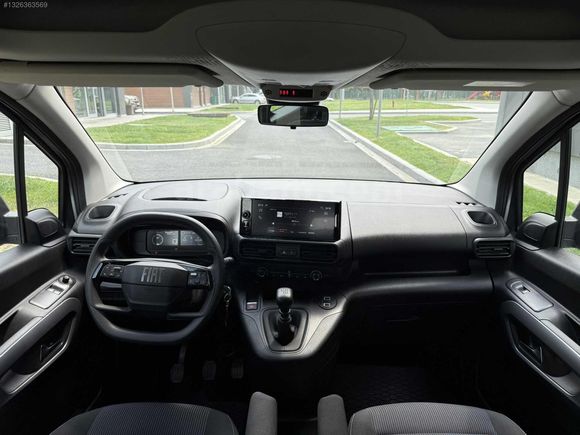 2025 FIAT DOBLO HATASIZ 73 BİN KM