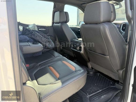 DEMİRBAŞ-2021 GMC SİERRA DENALİ 3.0L ÖZEL PLAKA FULL 34 CCC 666