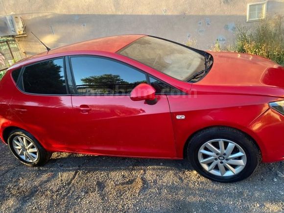 Sahibinden Seat Ibiza 1.4 Style 2014 Model