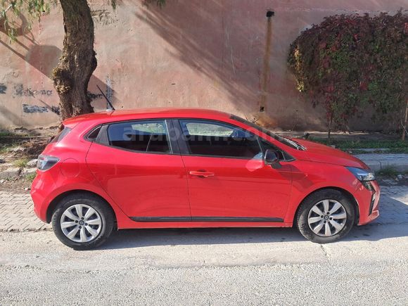 Sahibinden Renault Clio 1.0 TCe Equilibre 2024 Model