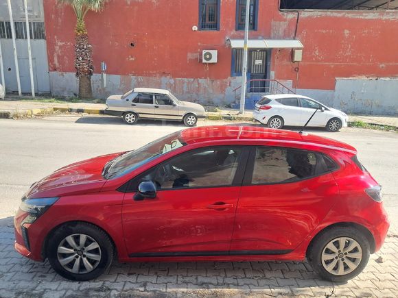 Sahibinden Renault Clio 1.0 TCe Equilibre 2024 Model