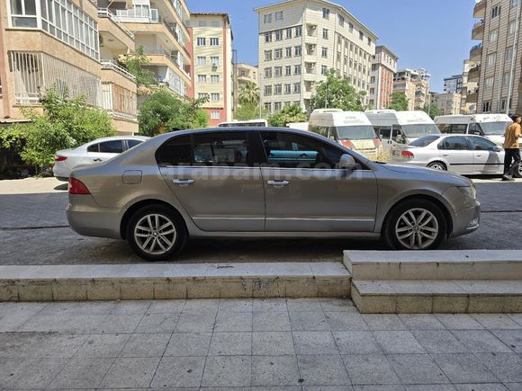 Sahibinden Skoda SuperB 1.6 TDI Active 2012 Model