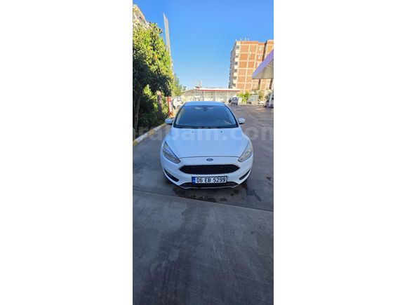 Sahibinden  Ford Focus 1.6 Ti-VCT Style 2015 Model