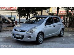 18 AY TAKSİTLE HYUNDAİ İ20 1.4CRDİ TROY TEAM PAKET 2012 MODEL