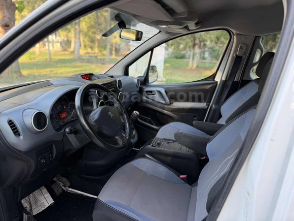 2014CIKIŞLI PEUGEOT PARTNER HATASIZ KM 180 BİNDE CAM GİBİ