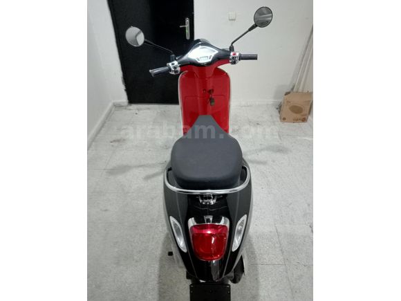 MİCKEY MAUSE Vespa Primavera 150 İstanbul