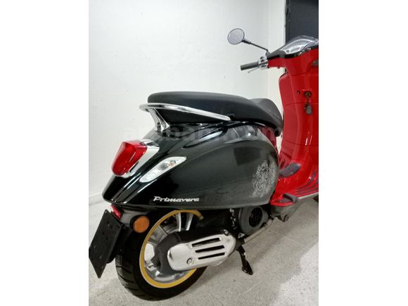 MİCKEY MAUSE Vespa Primavera 150 İstanbul