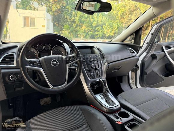 UÇMAZ AUTO'DAN HATASIZ ORJİNAL SUNROFFLU COSMO