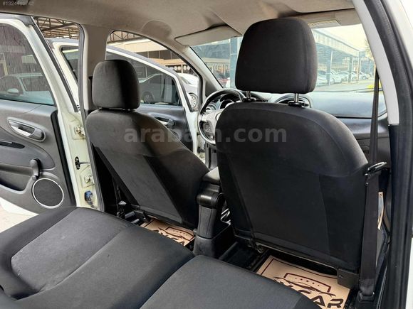 AY'CAR'DAN FİAT PUNTO 185 BİN KM'DE START&STOPLU