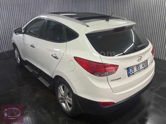 ÖZDEMİR OTOMOTİVDEN CAM TAVANLI HATASIZ