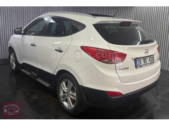 ÖZDEMİR OTOMOTİVDEN CAM TAVANLI HATASIZ