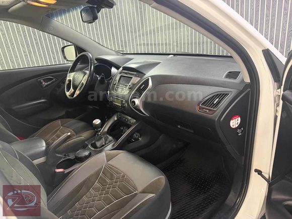 ÖZDEMİR OTOMOTİVDEN CAM TAVANLI HATASIZ