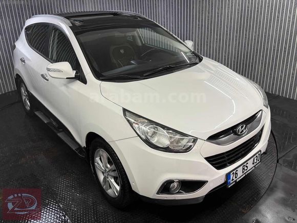 ÖZDEMİR OTOMOTİVDEN CAM TAVANLI HATASIZ