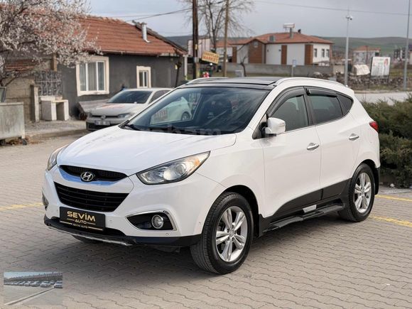 /SEVİM AUTO'DAN/2013 HATASIZ HYUNDAİ İX35 STYLE PLUS CAM TVN LPG