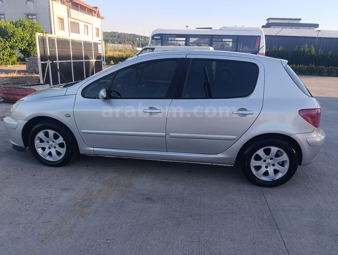 Sahibinden Peugeot 307 1.6 XT 2003 Model 2