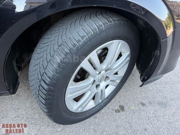 AKÇA OTOMOTİVDEN 2008 MODEL OTOMATİK KLİMALI LPGLİ ASTRA COSMO