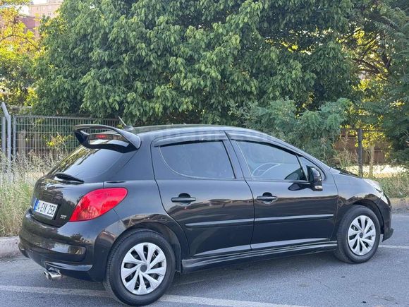 Düşük Km 207 Otomatik 1.4