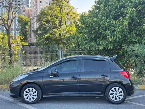 Düşük Km 207 Otomatik 1.4