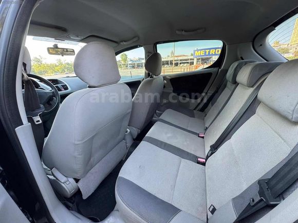 Düşük Km 207 Otomatik 1.4