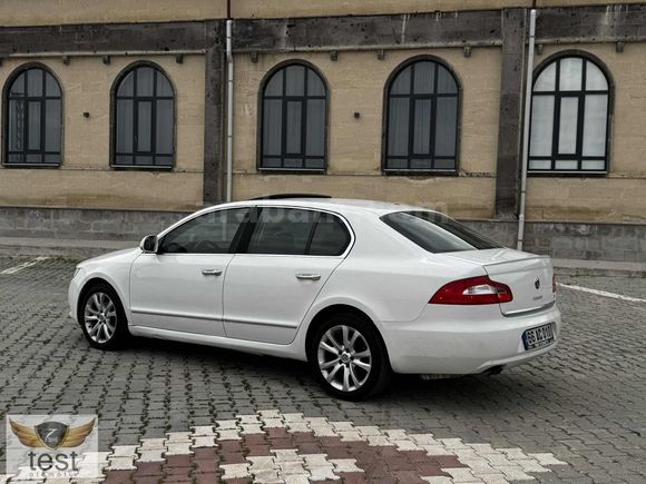 2012 İLK SAHİBİNDEN DONANIMLI BAKIMLI SKODA SUPER B HATASIZ