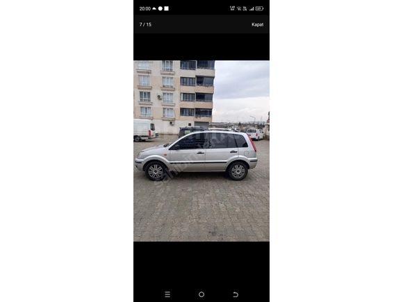 eksper li..takas olur.. temiz aile aracı..