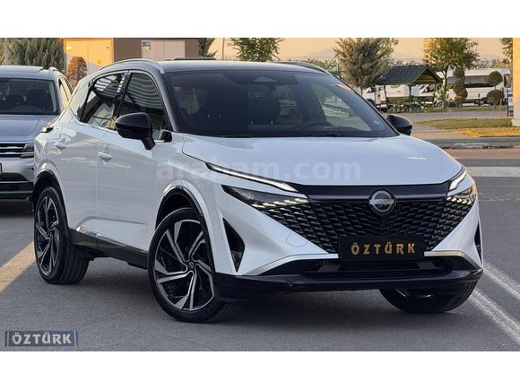 2025 QASHQAİ PLATİNUM PREMİUM 4x4 16.000 KM SERVİS BAKIMLI