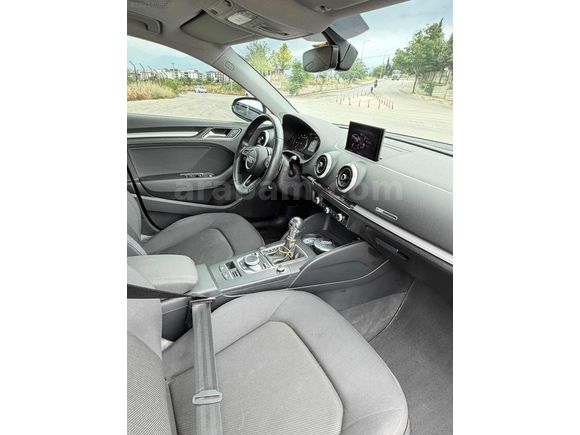 2020 MODEL AUDİ A3 DYNAMİC HATASIZ BOYASIZ 125 BİN KM CAM TAVAN
