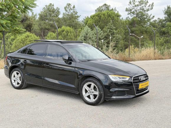 2020 MODEL AUDİ A3 DYNAMİC HATASIZ BOYASIZ 125 BİN KM CAM TAVAN