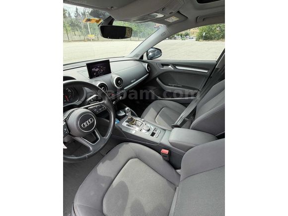 2020 MODEL AUDİ A3 DYNAMİC HATASIZ BOYASIZ 125 BİN KM CAM TAVAN