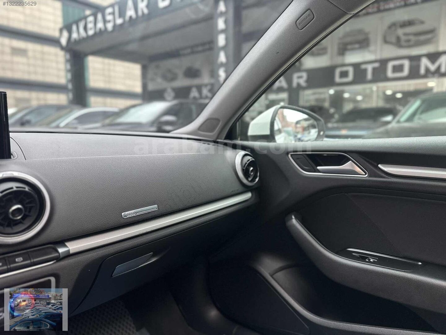 Galeriden Audi A3 Sedan 35 TFSI Dynamic 2020 Model İstanbul 145.000 km Beyaz 2