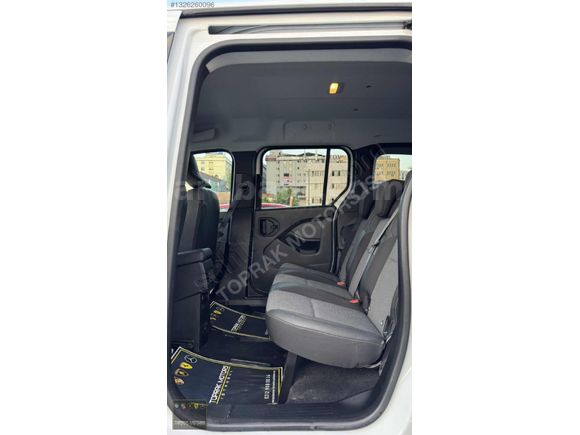 TOPRAK MOTORS İSTANBUL'DAN 2024 RENAULT KANGOO HATASIZ BOYASIZ