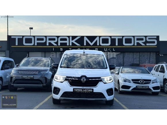 TOPRAK MOTORS İSTANBUL'DAN 2024 RENAULT KANGOO HATASIZ BOYASIZ