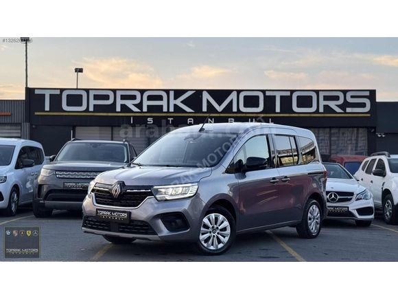 TOPRAK MOTORS İSTANBUL'DAN 2024 RENAULT KANGOO HATASIZ BOYASIZ
