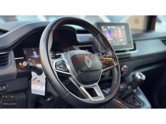 TOPRAK MOTORS İSTANBUL'DAN 2024 RENAULT KANGOO HATASIZ BOYASIZ